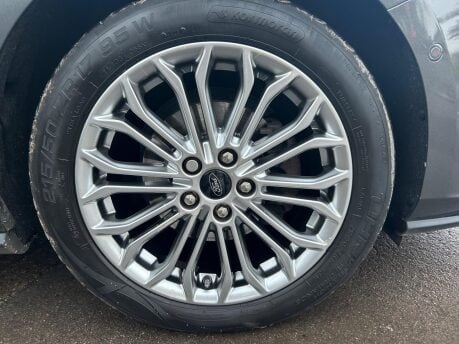 Ford Focus TITANIUM X 11