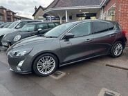 Ford Focus TITANIUM X 2