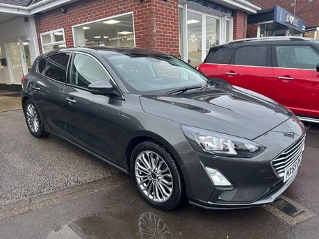 Ford Focus TITANIUM X 7