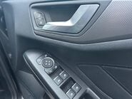 Ford Focus TITANIUM X 20