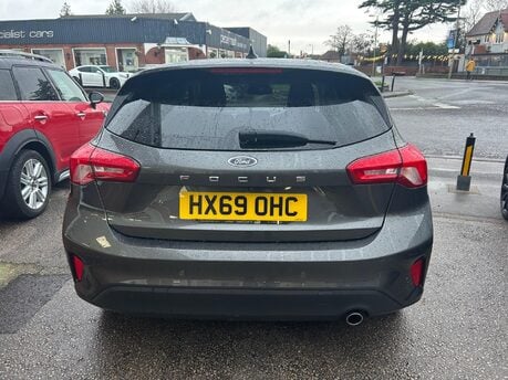Ford Focus TITANIUM X 5