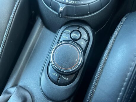 Mini Convertible COOPER S 25