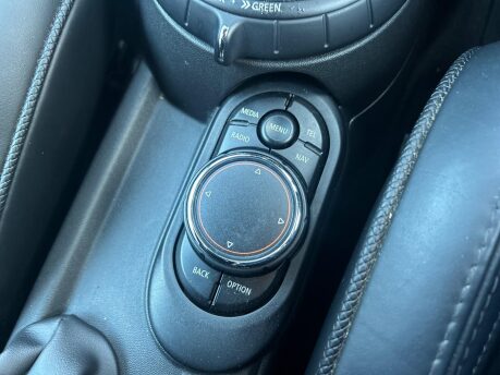 Mini Convertible COOPER S 25