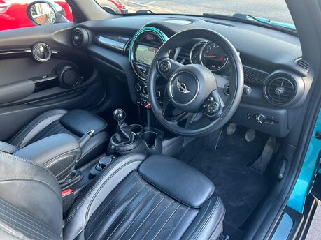 Mini Convertible COOPER S 19