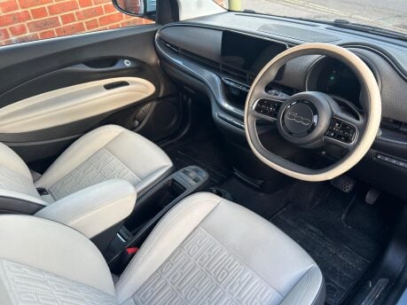 Fiat 500e C LA PRIMA 18