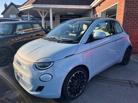 Fiat 500e C LA PRIMA 4