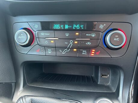 Ford Focus 1.5T EcoBoost Titanium X Euro 6 (s/s) 5dr 26