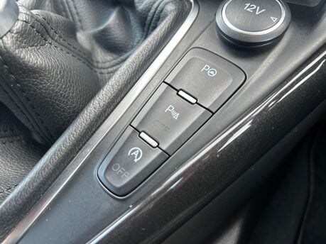 Ford Focus 1.5T EcoBoost Titanium X Euro 6 (s/s) 5dr 27