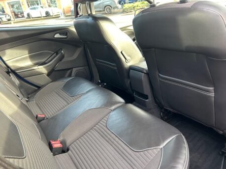 Ford Focus 1.5T EcoBoost Titanium X Euro 6 (s/s) 5dr 17