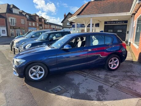 BMW 1 Series 1.5 118i SE Auto Euro 6 (s/s) 5dr 3
