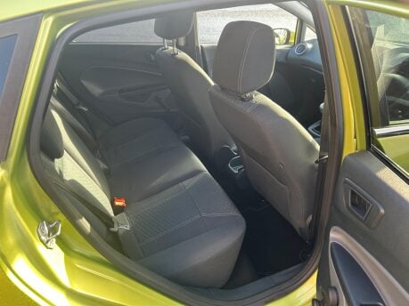 Ford Fiesta TITANIUM 17