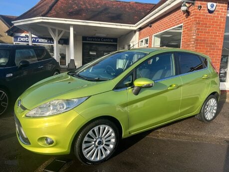 Ford Fiesta TITANIUM 2