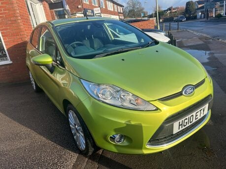 Ford Fiesta TITANIUM 8