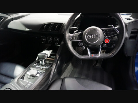 Audi R8 5.2 FSI V10 Plus S Tronic quattro Euro 6 (s/s) 2dr 33