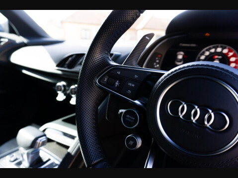 Audi R8 5.2 FSI V10 Plus S Tronic quattro Euro 6 (s/s) 2dr 36