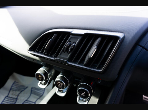 Audi R8 5.2 FSI V10 Plus S Tronic quattro Euro 6 (s/s) 2dr 40