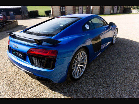 Audi R8 5.2 FSI V10 Plus S Tronic quattro Euro 6 (s/s) 2dr 16