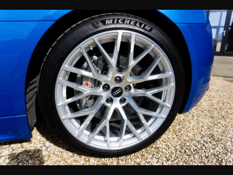 Audi R8 5.2 FSI V10 Plus S Tronic quattro Euro 6 (s/s) 2dr 57