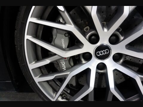 Audi R8 5.2 FSI V10 Plus S Tronic quattro Euro 6 (s/s) 2dr 19