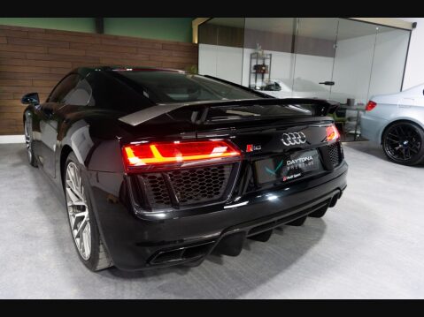 Audi R8 5.2 FSI V10 Plus S Tronic quattro Euro 6 (s/s) 2dr 22