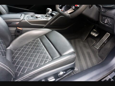 Audi R8 5.2 FSI V10 Plus S Tronic quattro Euro 6 (s/s) 2dr 34