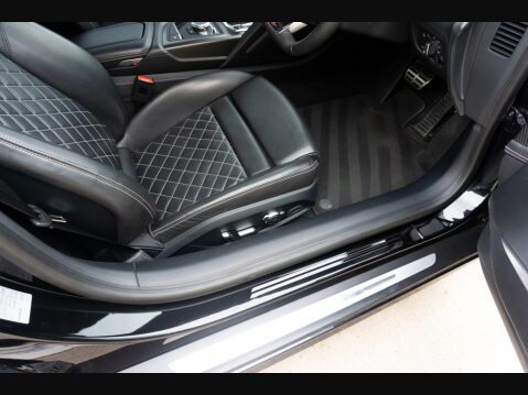 Audi R8 5.2 FSI V10 Plus S Tronic quattro Euro 6 (s/s) 2dr 40