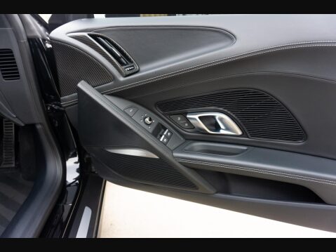 Audi R8 5.2 FSI V10 Plus S Tronic quattro Euro 6 (s/s) 2dr 41