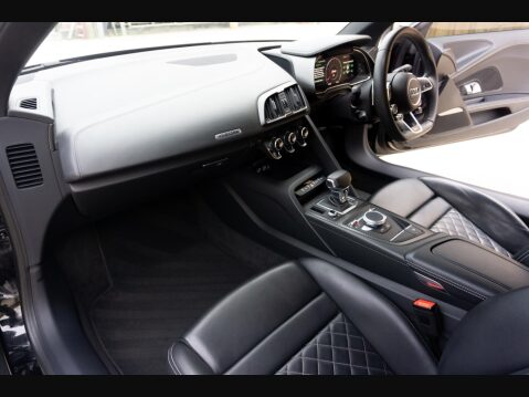 Audi R8 5.2 FSI V10 Plus S Tronic quattro Euro 6 (s/s) 2dr 46