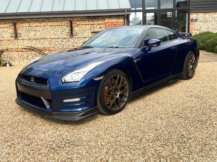 Nissan GT-R 3.8 V6 Premium Black Auto 4WD Euro 5 2dr