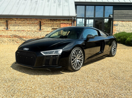 Audi R8 5.2 FSI V10 Plus S Tronic quattro Euro 6 (s/s) 2dr