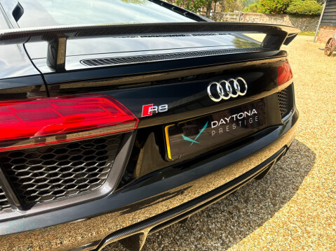 Audi R8 5.2 FSI V10 Plus S Tronic quattro Euro 6 (s/s) 2dr 10