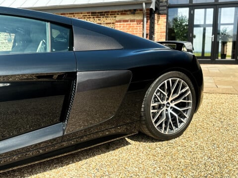 Audi R8 5.2 FSI V10 Plus S Tronic quattro Euro 6 (s/s) 2dr 13
