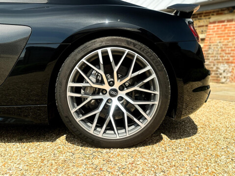 Audi R8 5.2 FSI V10 Plus S Tronic quattro Euro 6 (s/s) 2dr 19