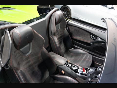 Lamborghini Huracan 5.2 V10 LP 610-4 Spyder LDF 4WD Euro 6 (s/s) 2dr 26
