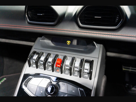Lamborghini Huracan 5.2 V10 LP 610-4 Spyder LDF 4WD Euro 6 (s/s) 2dr 30