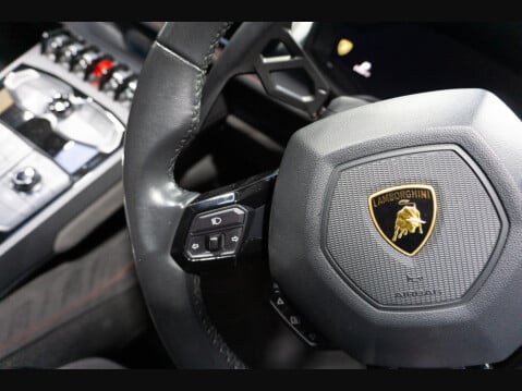 Lamborghini Huracan 5.2 V10 LP 610-4 Spyder LDF 4WD Euro 6 (s/s) 2dr 31