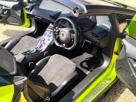 Lamborghini Huracan 5.2 V10 LP 610-4 Spyder LDF 4WD Euro 6 (s/s) 2dr 25