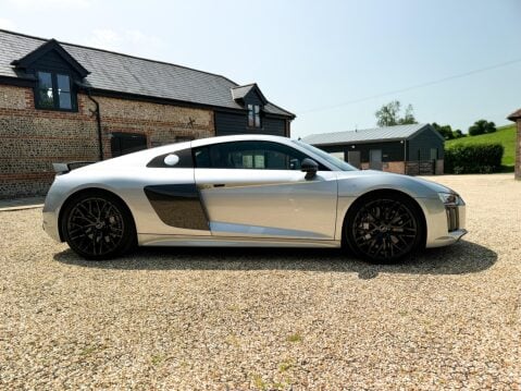Audi R8 5.2 FSI V10 Plus S Tronic quattro Euro 6 (s/s) 2dr 6