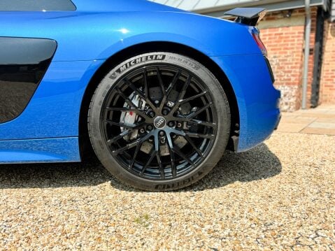 Audi R8 5.2 FSI V10 Plus S Tronic quattro Euro 6 (s/s) 2dr 15