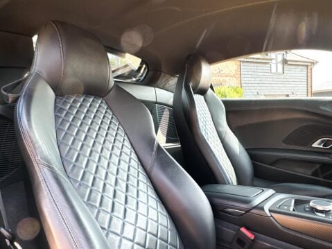 Audi R8 5.2 FSI V10 Plus S Tronic quattro Euro 6 (s/s) 2dr 23