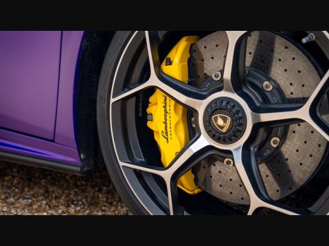 Lamborghini Huracan 2