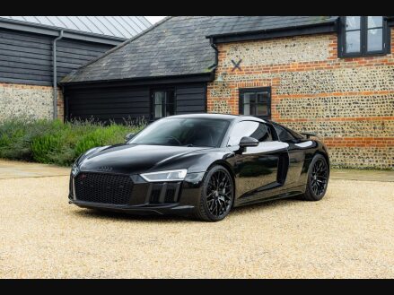 Audi R8 5.2 FSI V10 Plus S Tronic quattro Euro 6 (s/s) 2dr