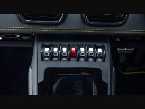 Lamborghini Huracan 5.2 V10 LP 640-4 EVO Coupe 2dr Petrol LDF 4WD Euro 6 (s/s) (640 ps) 42