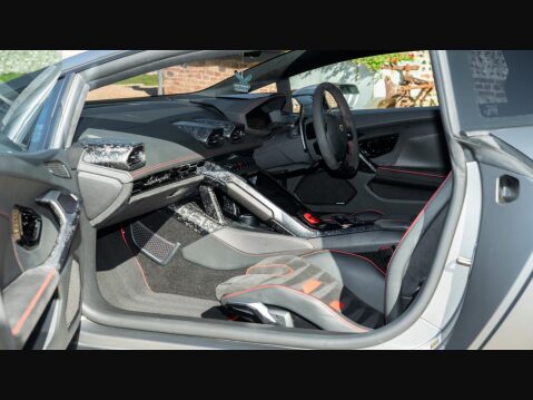 Lamborghini Huracan 5.2 V10 LP 640-4 EVO LDF 4WD Euro 6 (s/s) 2dr 31