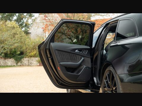 Audi RS6 4.0 TFSI V8 Performance Tiptronic quattro Euro 6 (s/s) 5dr 41