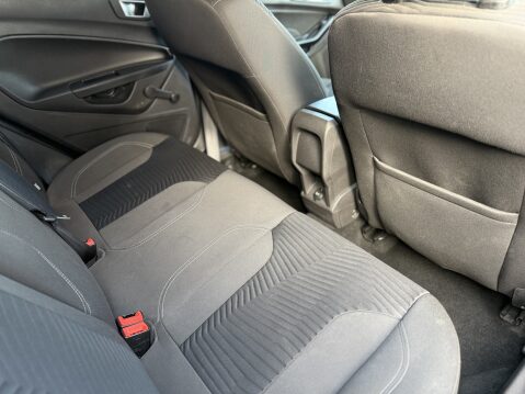 Ford Fiesta TITANIUM 15