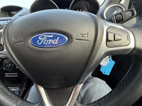 Ford Fiesta TITANIUM 18
