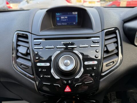 Ford Fiesta TITANIUM 22