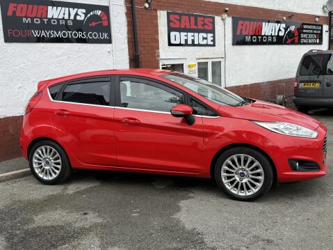 Ford Fiesta TITANIUM 4
