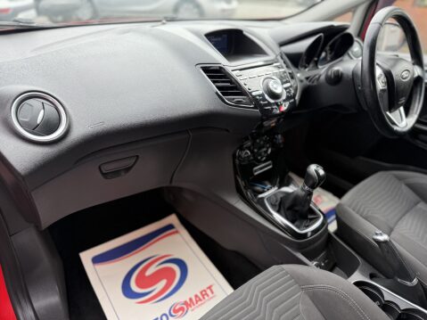 Ford Fiesta TITANIUM 13